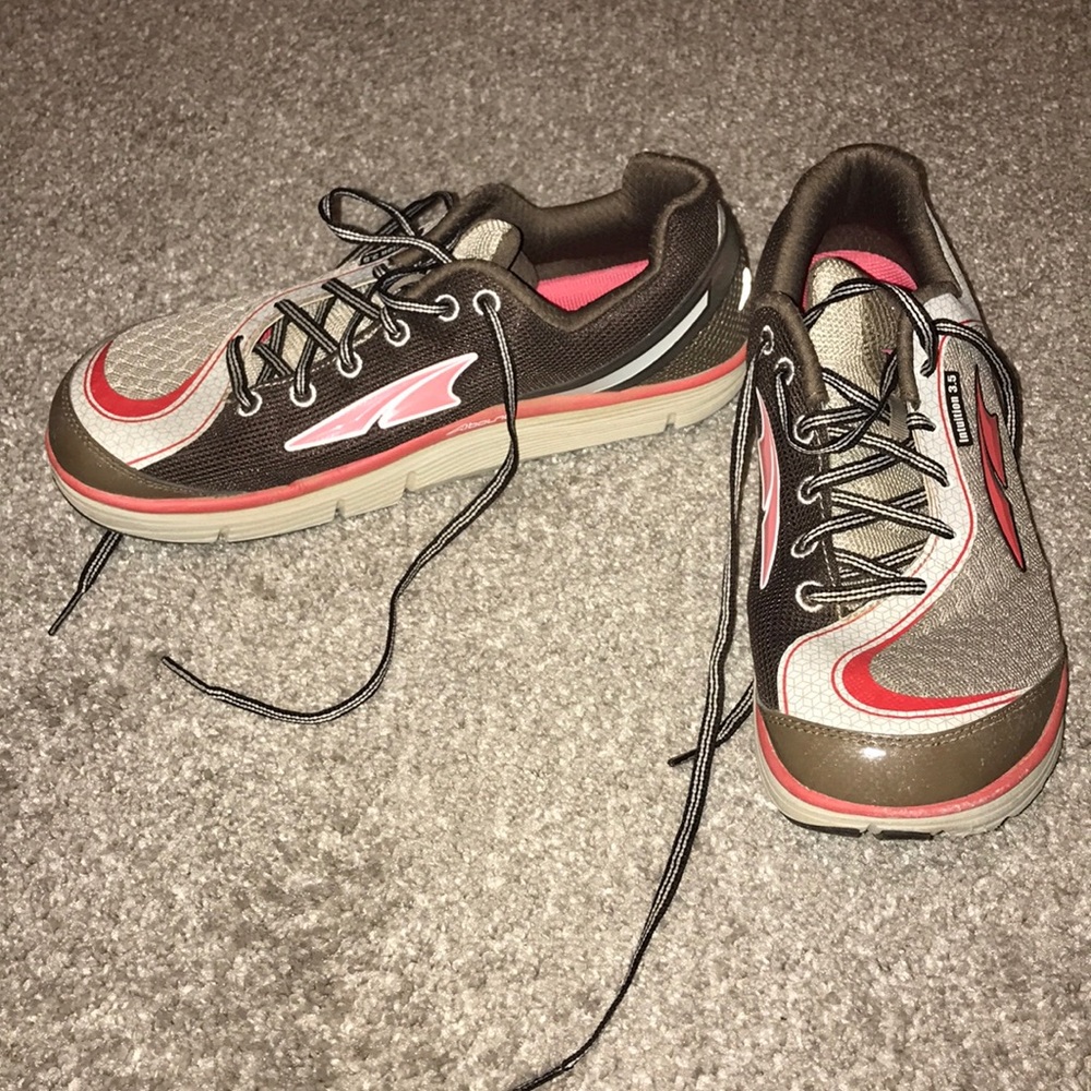 Altra intuition 3.5 running shoe